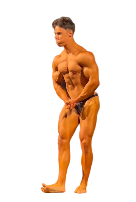 Daniel Nozza Bielli in posa sul palco di una gara di natural bodybuilding WNBF